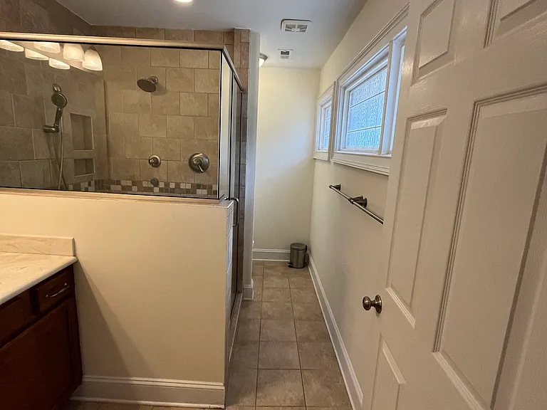 342 Devane St — Photo 20