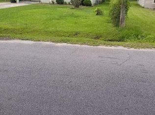 3519 Lawrence St, Moss Point, MS 39563