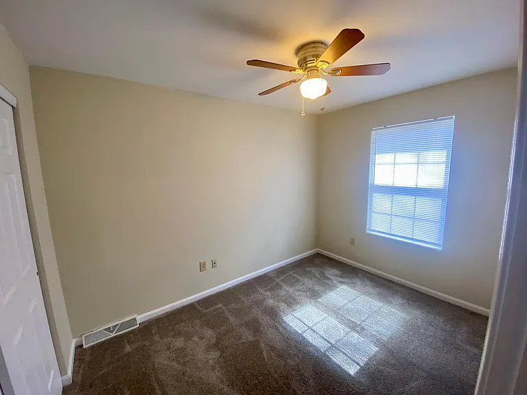 1694 Jeffrey Ln — Photo 14