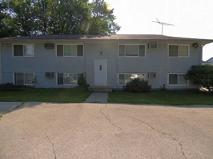 210 S Chestnut St #1 — Photo 12