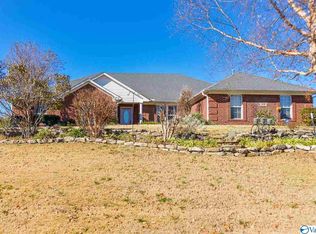 118 Sanders Dr, Huntsville, AL 35811