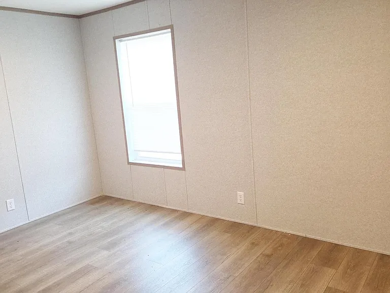 Regency Pointe — Photo 3