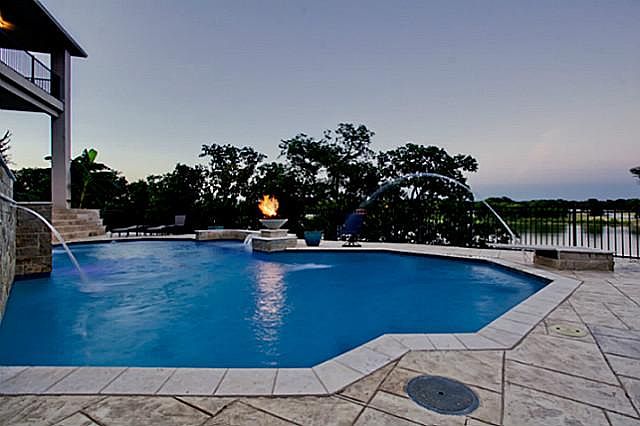1st image of 3095 Whispering Oaks Dr
