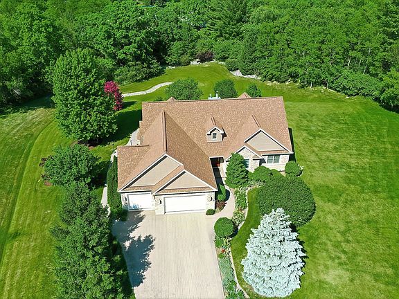 3rd image of 6712 Burning Tree Cir