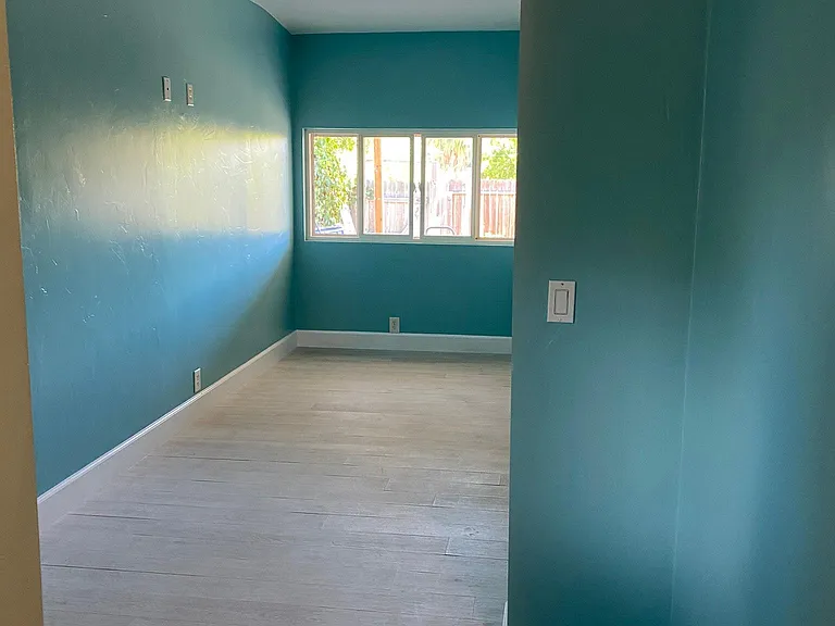 3933 La Colina Rd — Photo 3