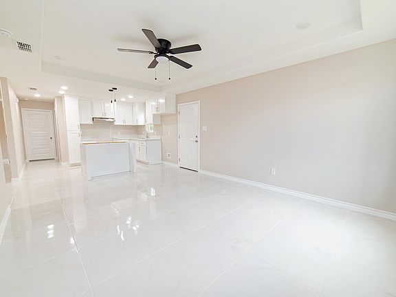 3rd image of 5204 Plasencia Ln
