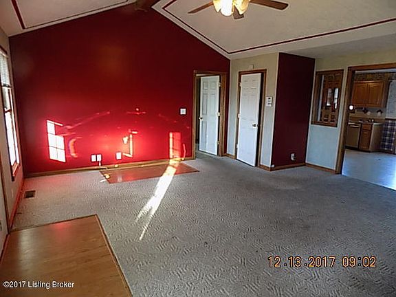 5th image of 248 Shelby Dr