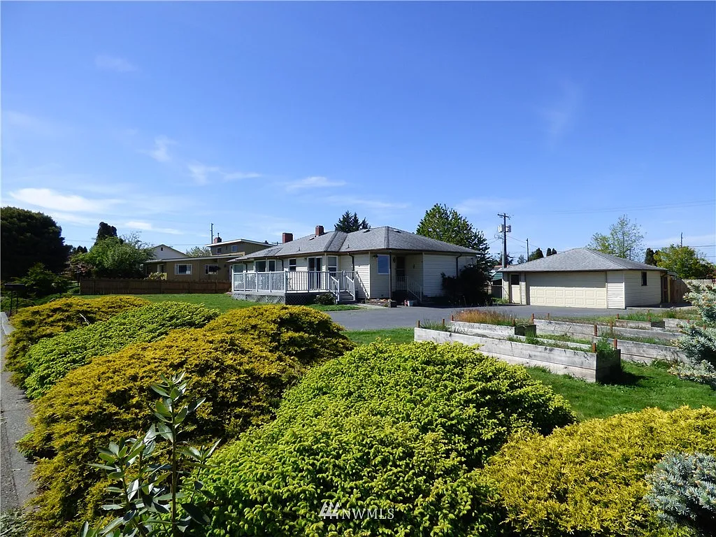 217 Orcas Avenue photo 1