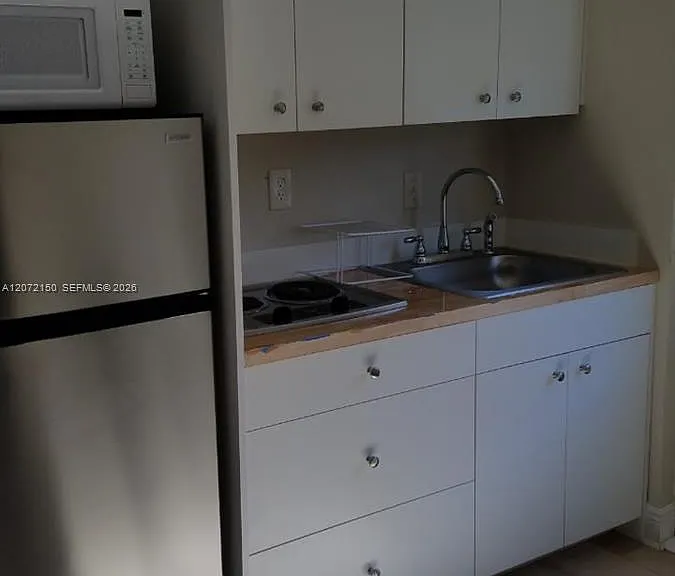 15290 SW 117th Ter #1 — Photo 3