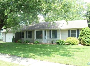 1008 Willmoore Cir, Bryan, OH 43506
