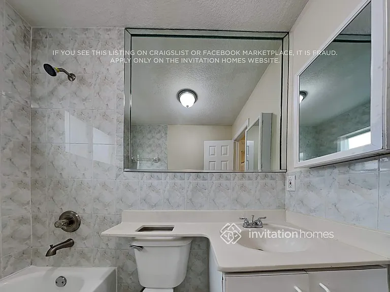 10088 NW 126th Ter — Photo 16