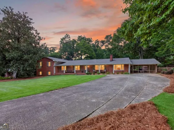 8928 Orchard Dr, Douglasville, GA 30134