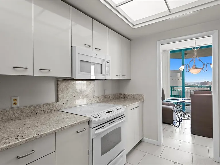 1540 Gulf Blvd #2107 — Photo 21