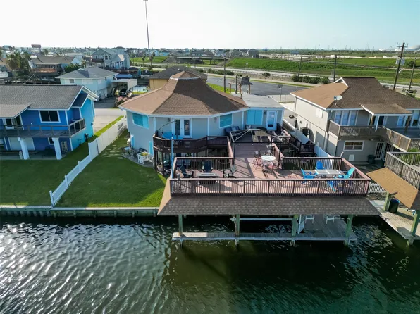 638 Warsaw St, Bayou Vista, TX 77563