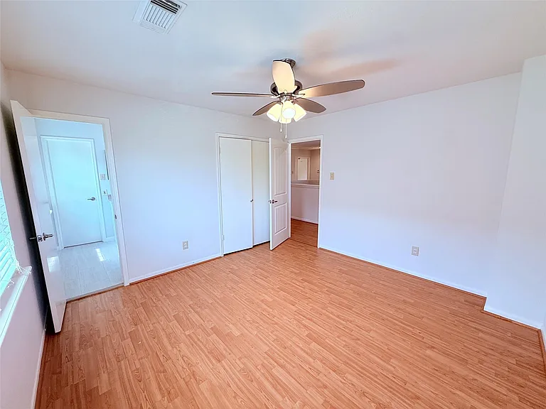 13407 Carruth Ln — Photo 15