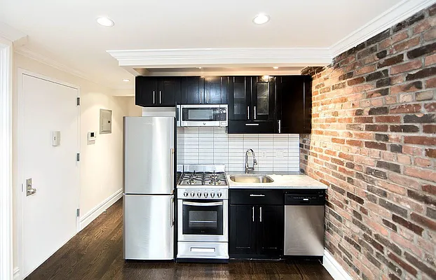 Rented by Voro New York | media 17