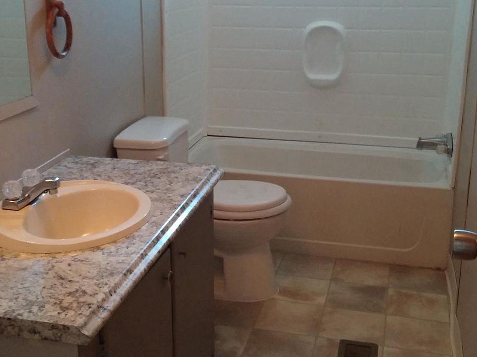 2nd image of 4105 Birch Ct