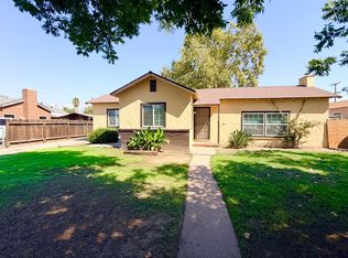 216 Oxford Ave, Lindsay, CA 93247