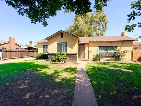 216 Oxford Avenue, Lindsay, CA 93247