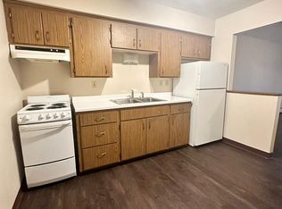 1321 Division St APT 202, Hopkins, MN 55343