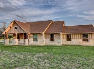 450 Jung Rd, Harper, TX 78631