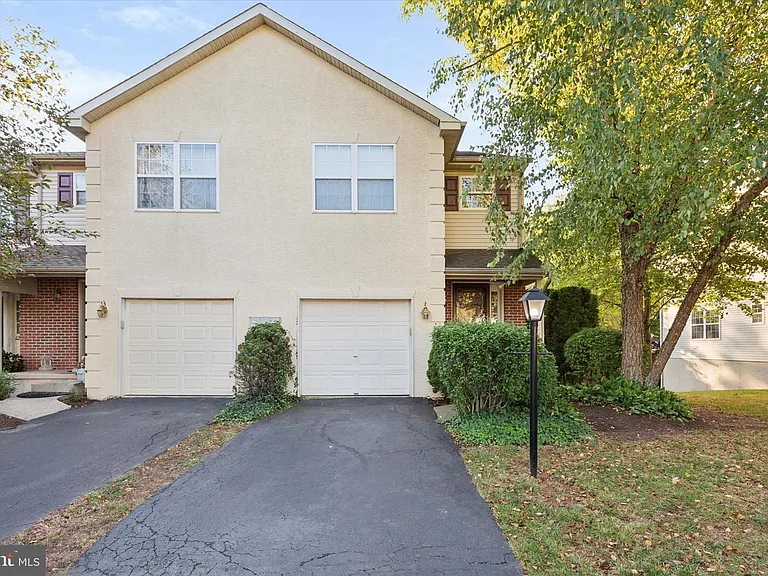 125 Vernon Ct — Photo 29