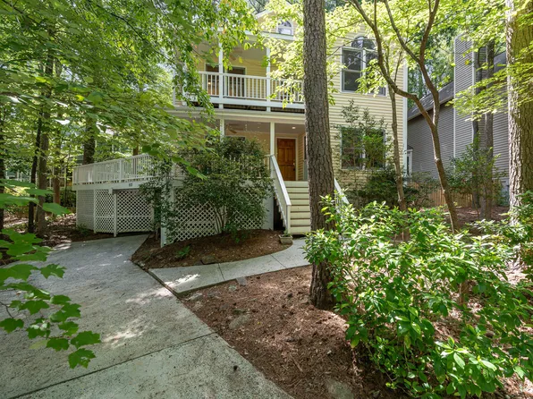 117 Creekview Cir, Carrboro, NC 27510