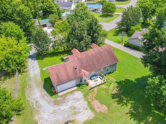 5th image of 2031 Sugartree Dr