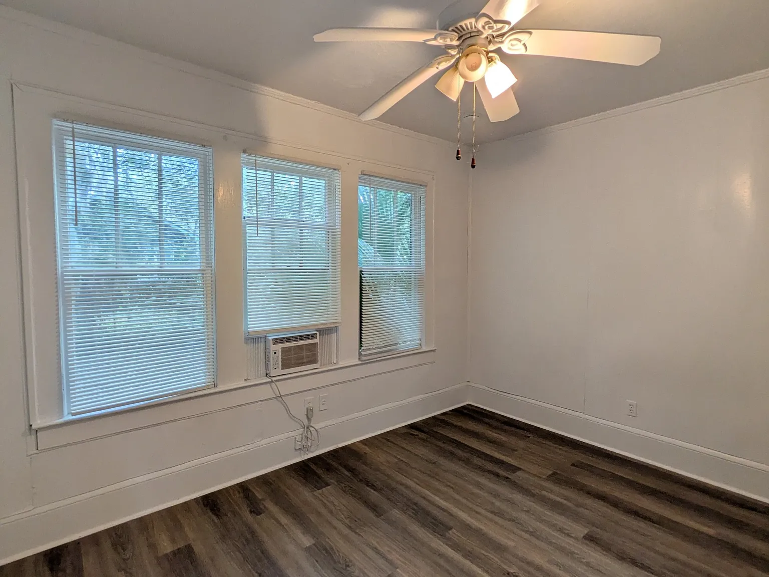 516 Linwood Avenue - 516 — Photo 4