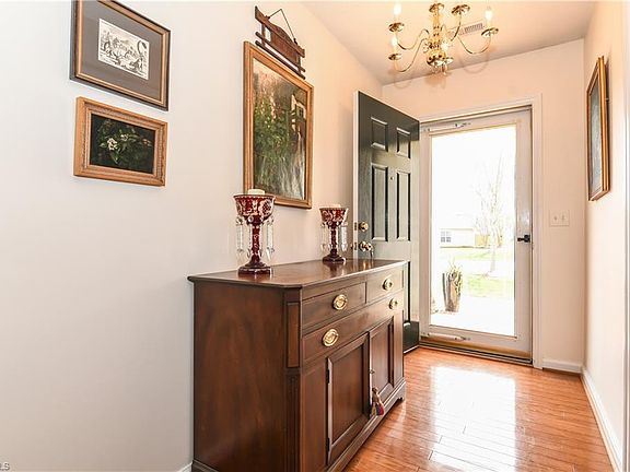 4th image of 78 Mansfield Cir