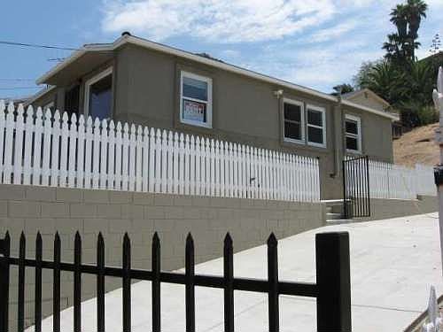 1st image of 805 Winston Dr