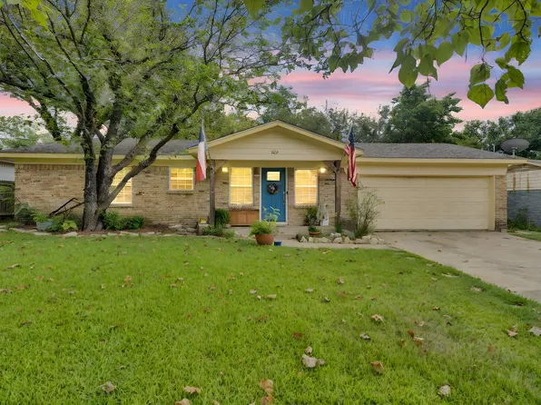 805 Loy Ln, Ennis, TX 75119
