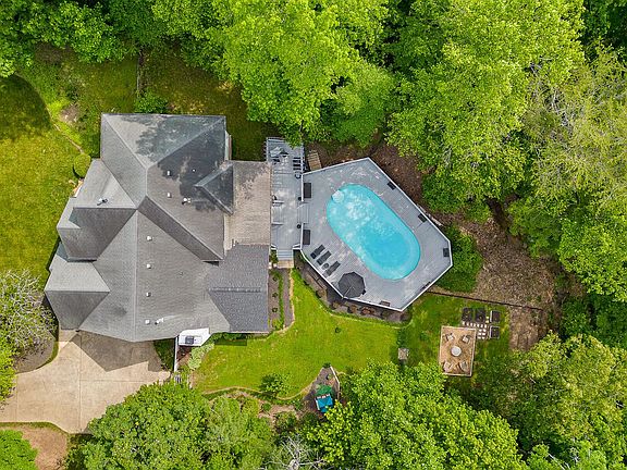 3rd image of 66 Cool Springs Rd