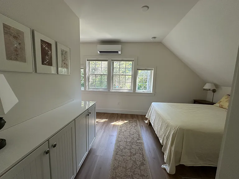 441 W Shore Rd — Photo 25