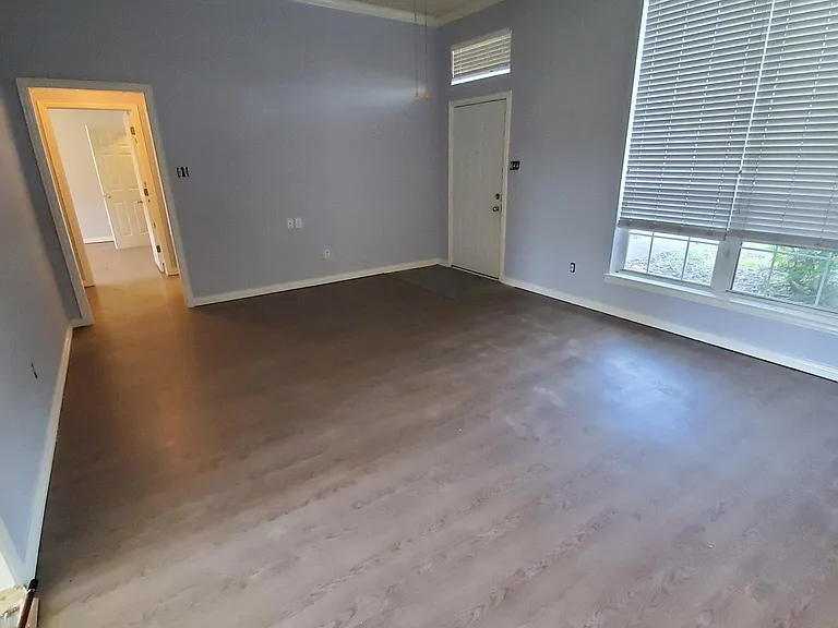 1001 Brookhaven Dr — Photo 11