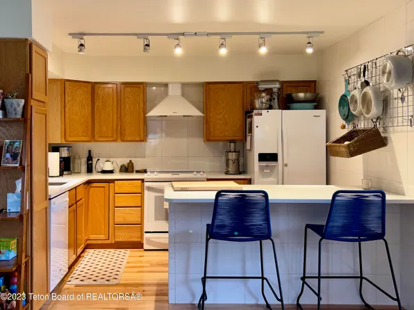 209 W Snow King Ave, Jackson, WY 83001