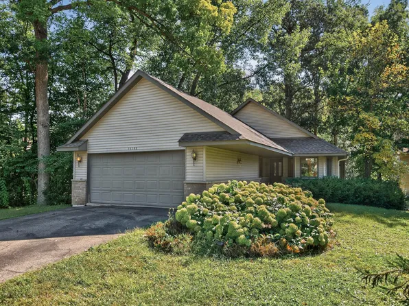 15153 Cates Lake Dr, Prior Lake, MN 55372