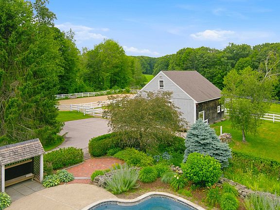 5th image of 428 Clark Hill Road