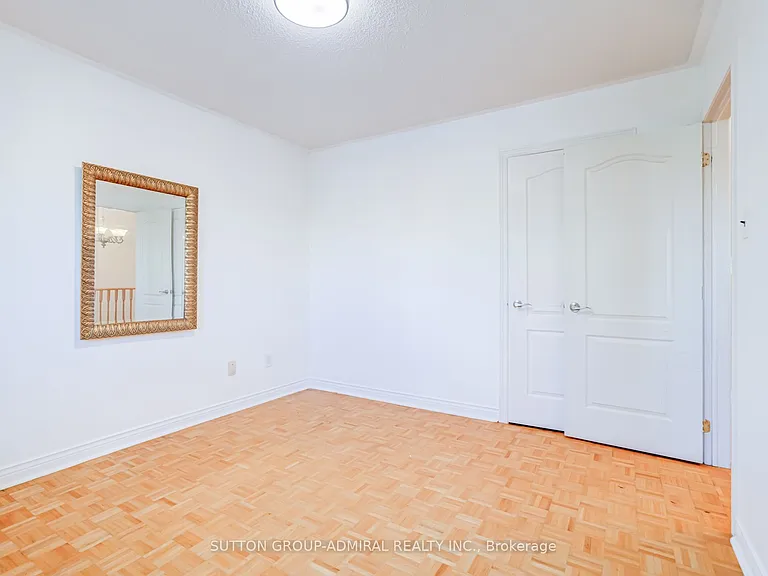 8890 Martin Grove Rd — Photo 42