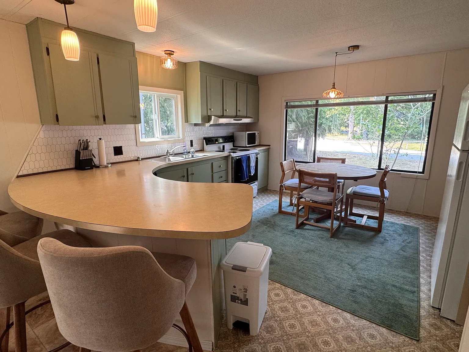 2 bed, 924 sqft, $1,800 — Photo 4