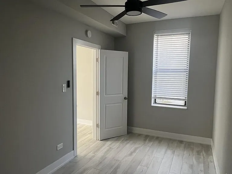 1007 N California Ave #3R — Photo 4
