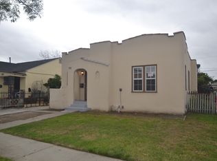 712 E 82nd St, Los Angeles, CA 90001