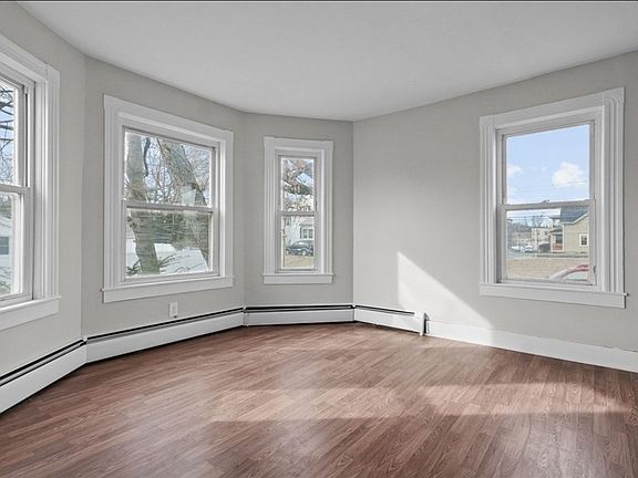 2nd image of 22 Richmond St #1
