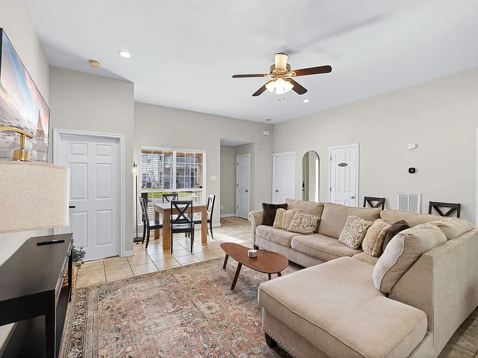 825 Avenue A #ID1695333P