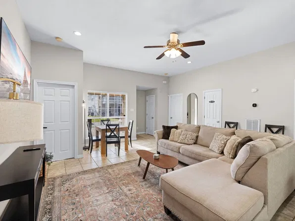 825 Avenue A, College Station, TX