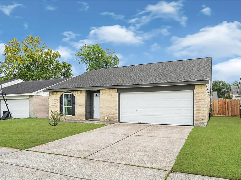 15322 Bedford Glen Dr — Photo 3
