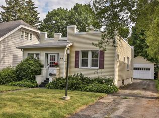 60 Armstrong Ave, Rochester, NY 14617