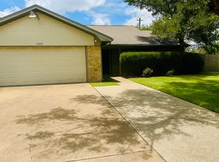2800 Jennifer Dr, College Station, TX 77845