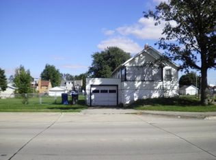 315 3rd St W, Milan, IL 61264
