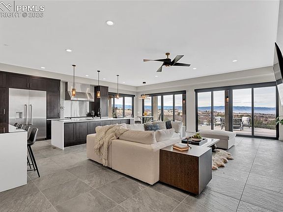 2nd image of 3520 Castle Butte Dr
